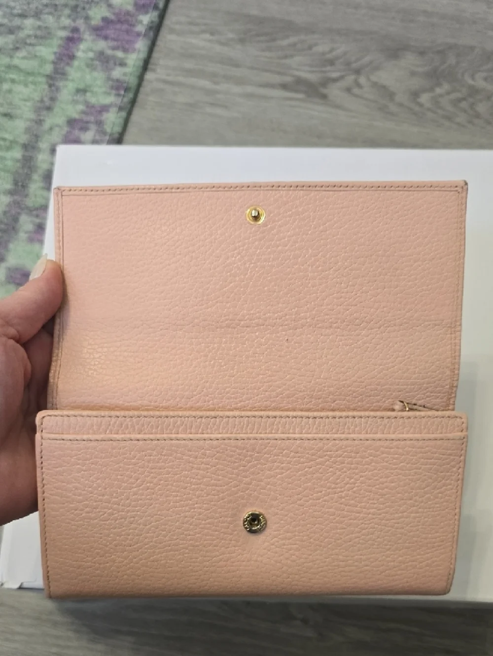 Gucci Blush Pink Pebbled Leather Continental Wallet with Gold GG - Picture 7 of 11